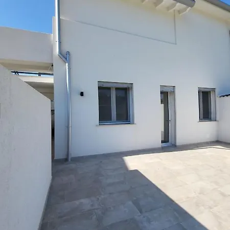 Realbeach Holiday home *